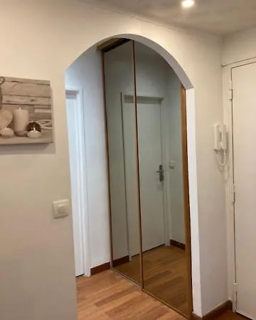 Au Calme Pour 4 - Arboree - Proche Paris 20 Min Apartment
